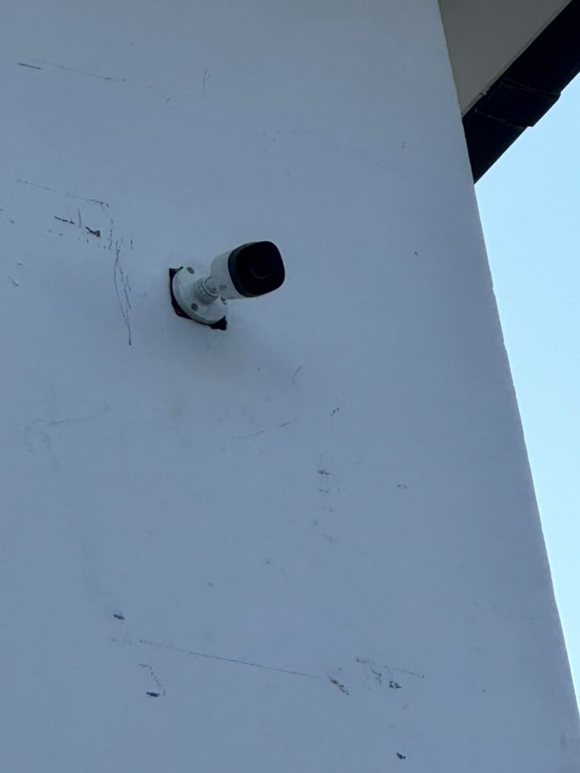 Perimeter bullet camera mounting