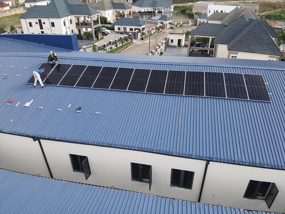 Rooftop solar array installation